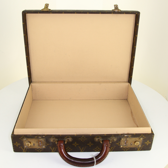 Louis Vuitton President briefcase in brown monogram canvas and natural leather - Detail D2