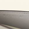 Pochette Hermès Pliplat en cuir Swift vert Sauge - Detail D4 thumbnail