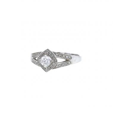 Sortija solitaria Mauboussin Love my Love en oro blanco y en diamante