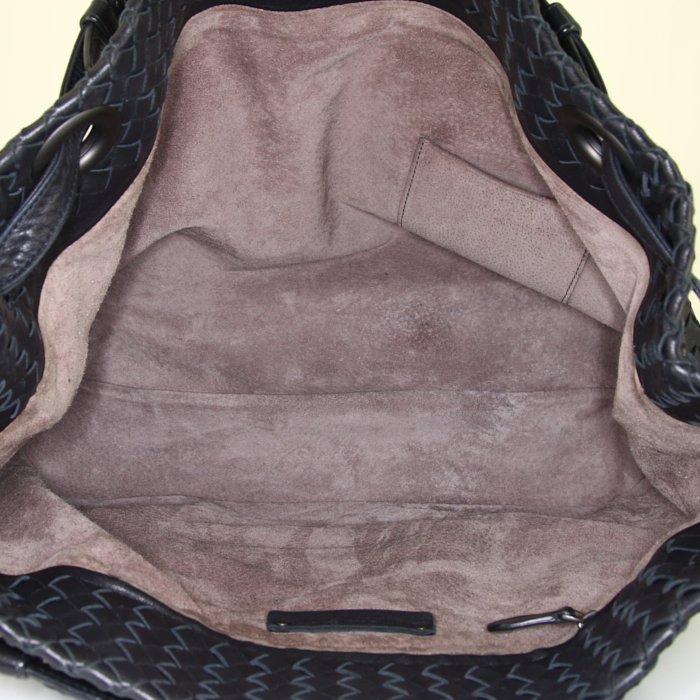 Sac à main Bottega Veneta en cuir intrecciato noir - Detail D2