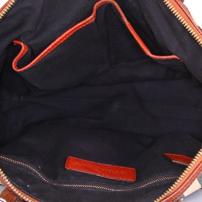 Bolso para llevar al hombro o en la mano Burberry Salisbury en lona Haymarket beige y cuero esmaltado naranja - Detail D2