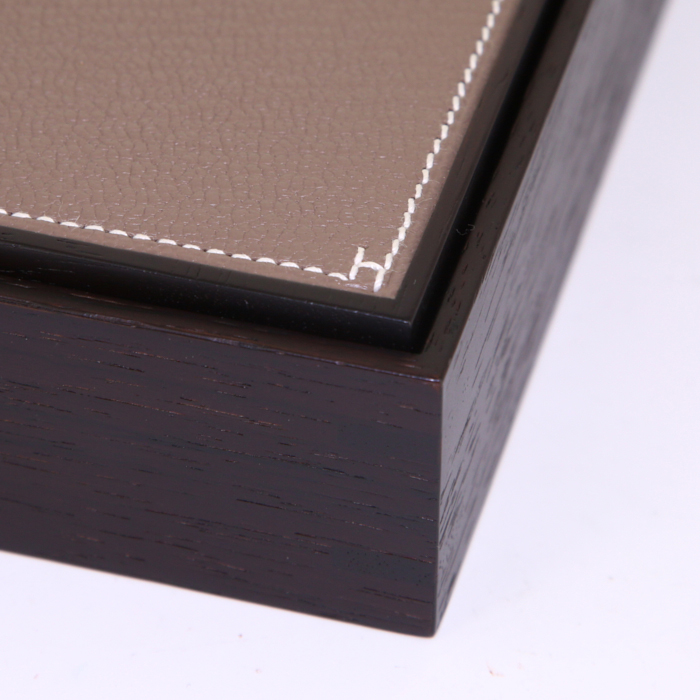 Hermès box in rosewood and Etoupe leather - Detail D3
