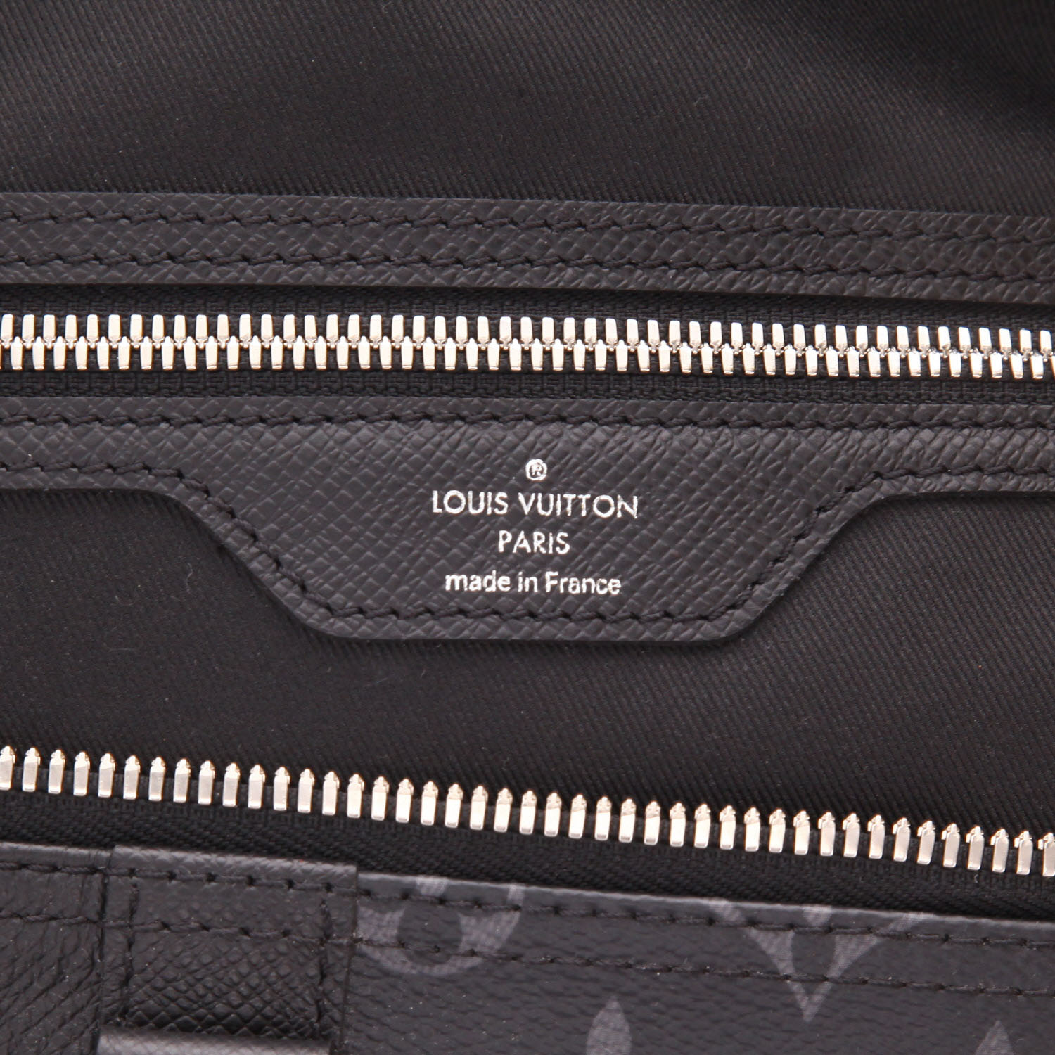 Bolsa de viaje Louis Vuitton  Keepall 50 en lona Monogram negra y cuero negro - Detail D2