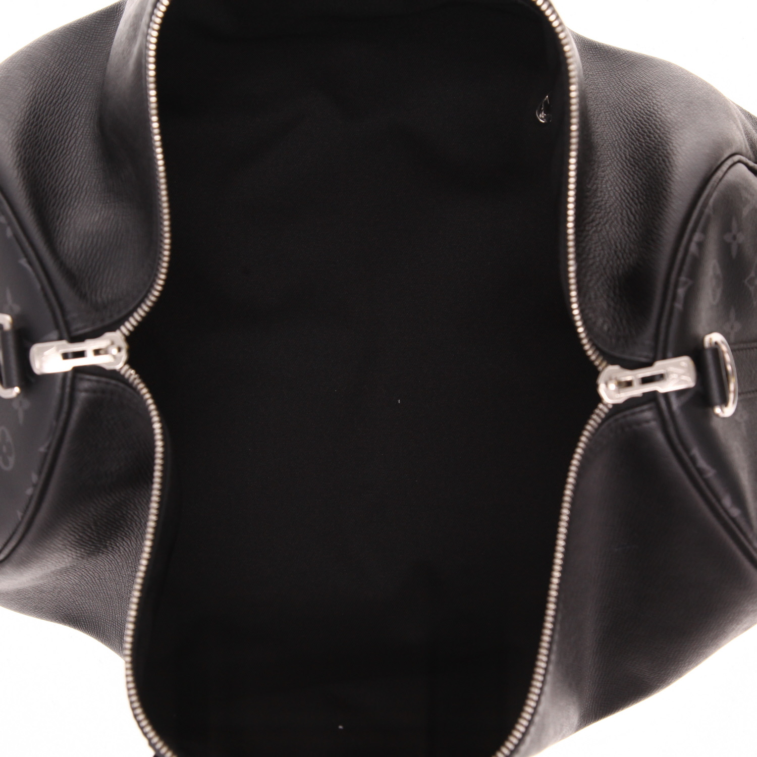 Sac de voyage Louis Vuitton  Keepall 50 en toile monogram noire et cuir noir - Detail D3