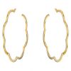 Chanel Camelia hoop earrings in yellow gold - 00pp thumbnail