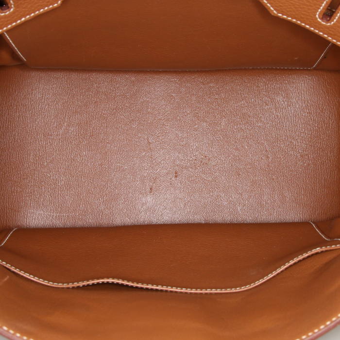 Bolso de mano Hermes Birkin 35 cm en cuero togo color oro - Detail D2