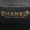 Chanel Medaillon handbag in black patent leather - Detail D3 thumbnail