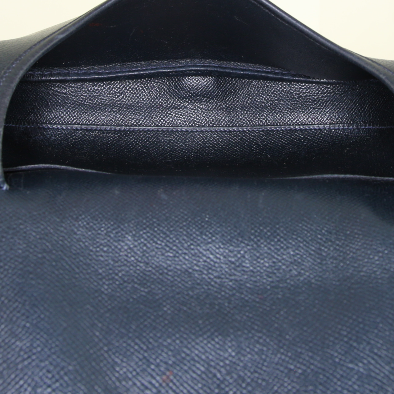 Hermès Cartouchière shoulder bag in navy blue epsom leather and black canvas - Detail D2