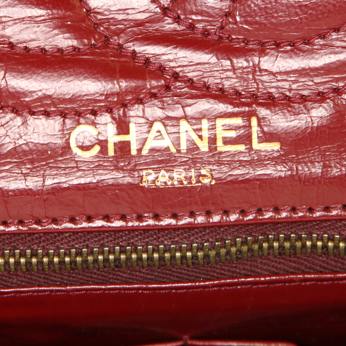 Chanel Vintage handbag in burgundy quilted leather - Detail D4