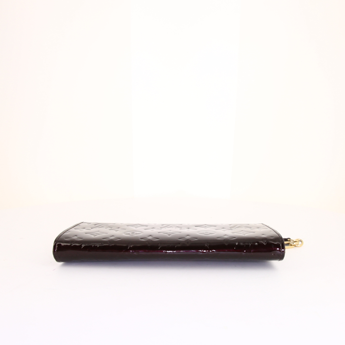 Bolsito de mano Louis Vuitton Sunset Boulevard en charol Monogram color burdeos - Detail D4