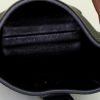 Bolsito de mano Loewe Pocket en cuero granulado negro - Detail D2 thumbnail