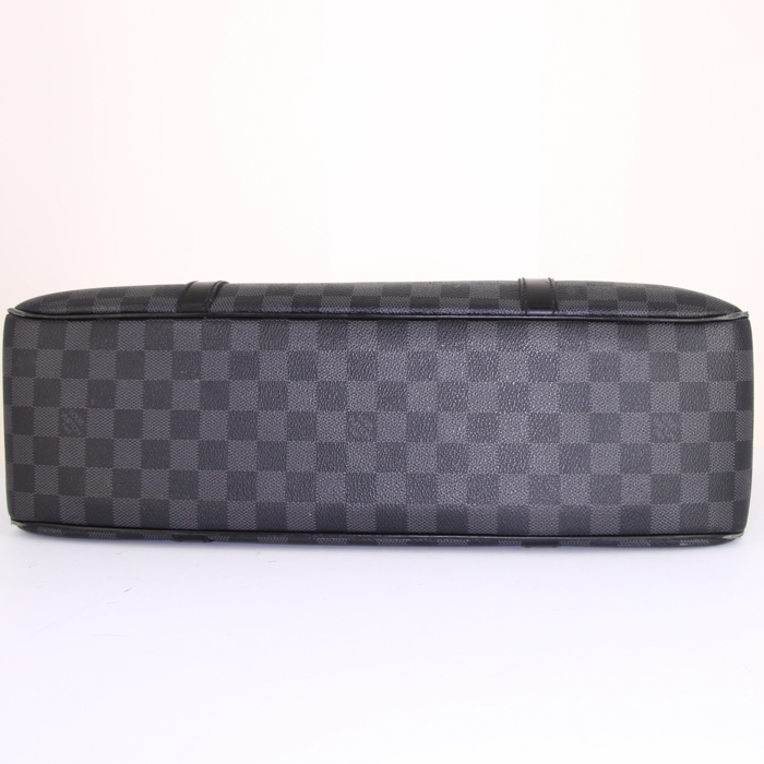 Borsa portadocumenti Louis Vuitton in tela cerata con motivo a scacchi grigio e pelle nera - Detail D4