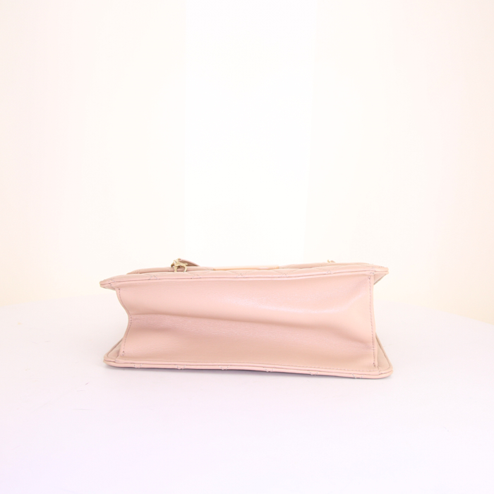 Chanel Petit Shopping handbag in beige quilted leather - Detail D4