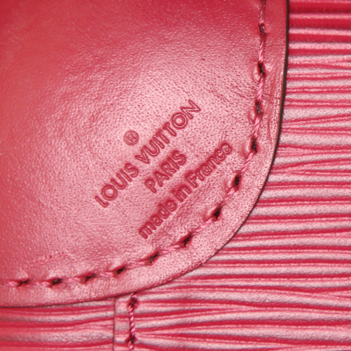 Louis Vuitton Horizon luggage in fuchsia epi leather - Detail D3