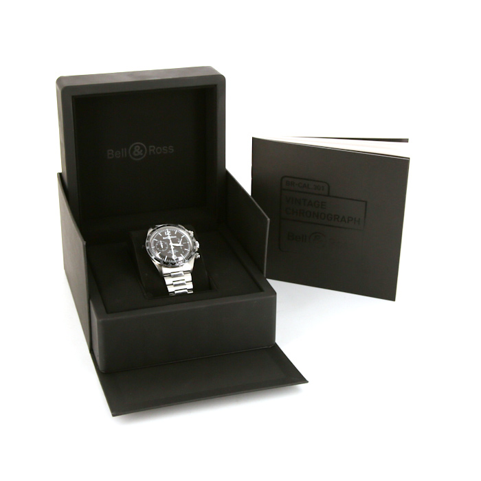 Bell & Ross BR V2-94 watch in stainless steel Circa  2018 - Detail D2