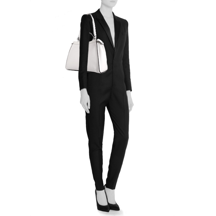 Fendi Peekaboo Essentially bag worn on the shoulder or carried in the hand in white leather - Detail D2