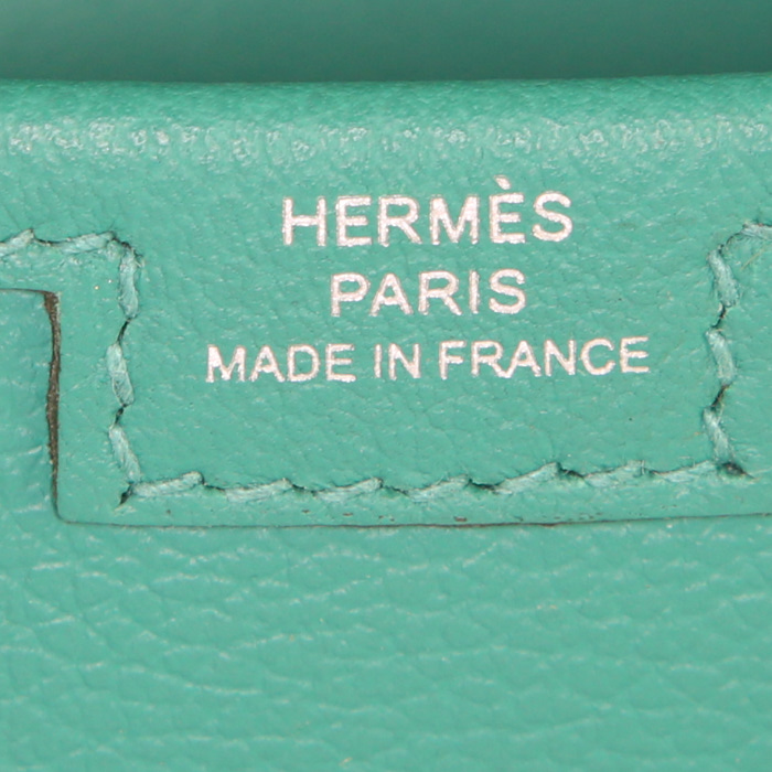 Bolsito de mano Hermes Jige en cuero togo verde - Detail D3