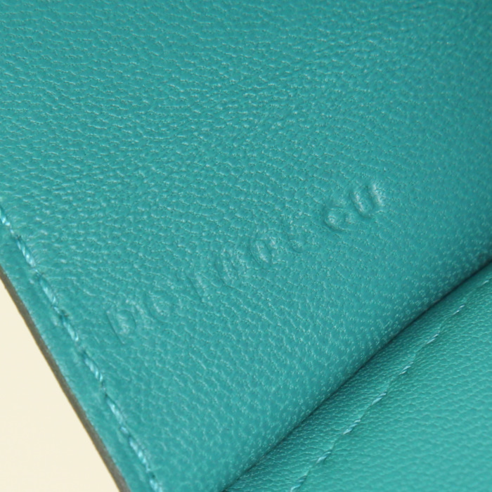 Pochette Hermes Jige en cuir togo vert - Detail D4
