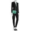 Bolso de mano Chanel Timeless en lona acolchada verde y cuero verde - Detail D2 thumbnail