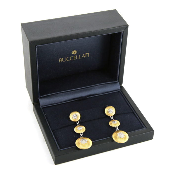 Buccellati Macri Classica pendants earrings in yellow gold, white gold and diamonds - Detail D2