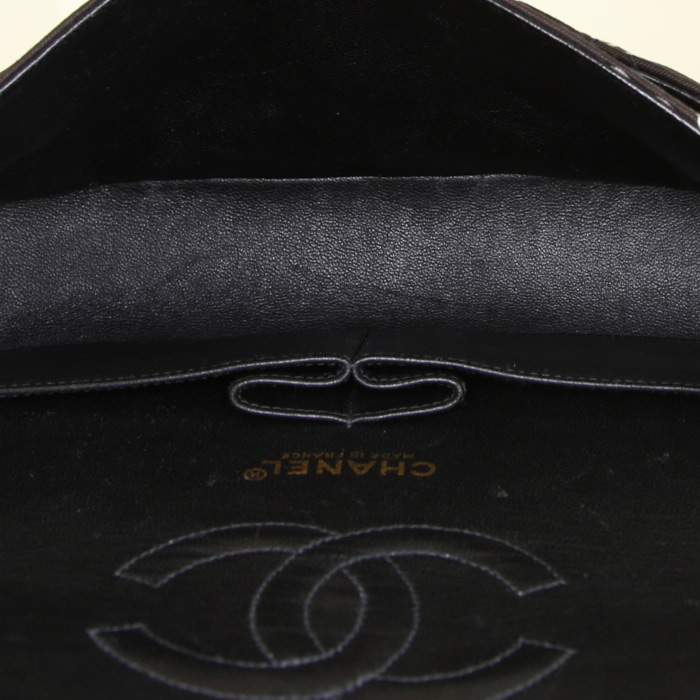Chanel Timeless bag in black logo canvas - Detail D3