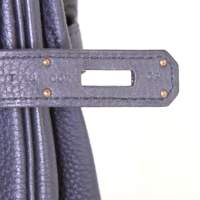 Hermes Birkin 30 cm handbag in indigo blue togo leather - Detail D4