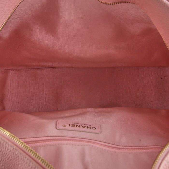 Chanel Bowling bag in pink quilted leather - Detail D2