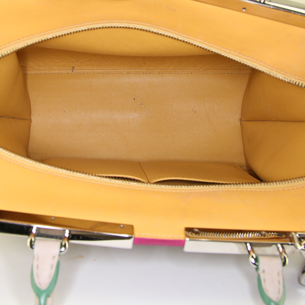 Bolso de mano Fendi 3 Jours en cuero beige - Detail D3