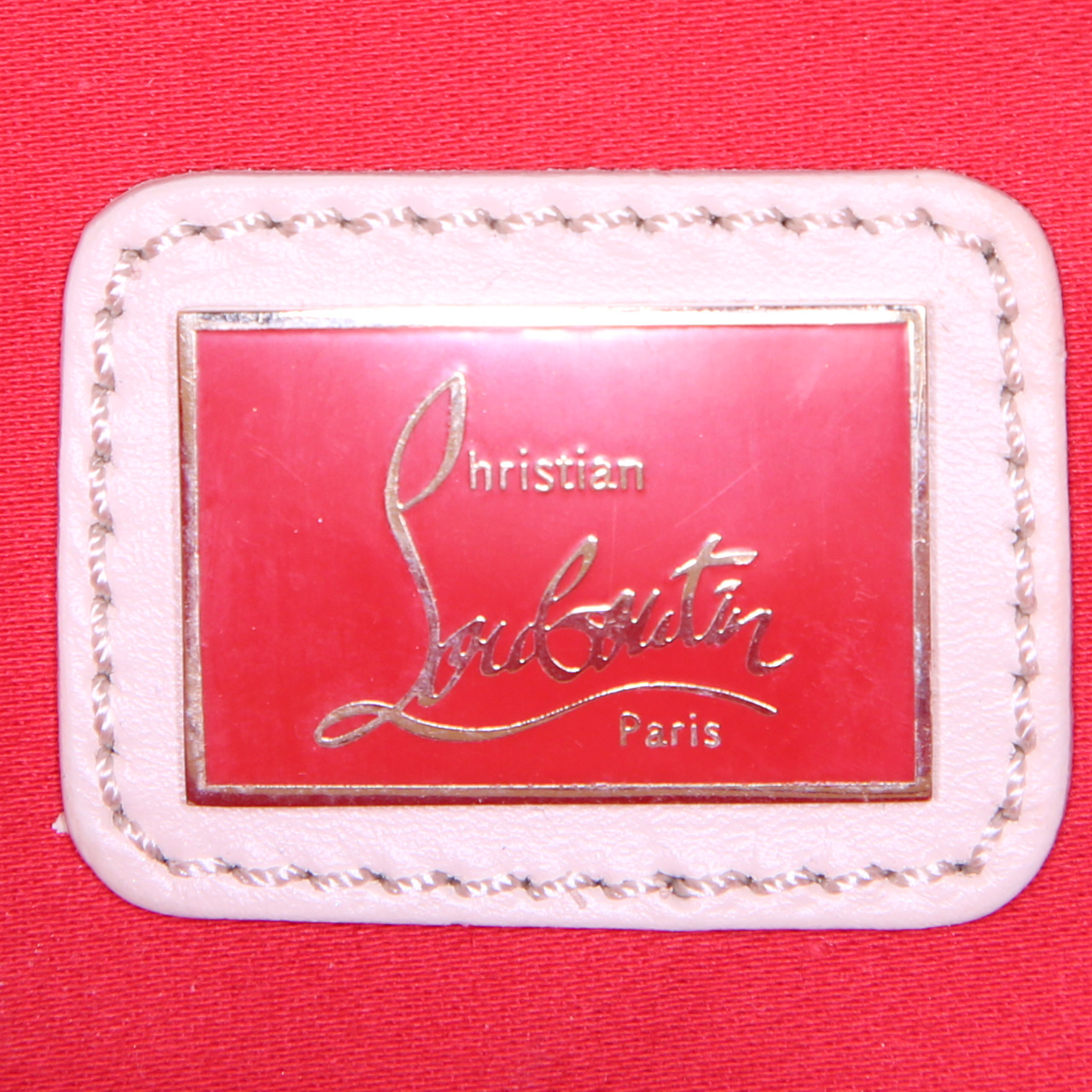 Borsa a tracolla Christian Louboutin Sweet Charity modello grande in pelle beige con borchie - Detail D4