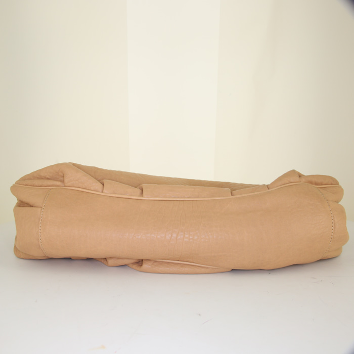 Sac cabas Fendi Mia Hobo en cuir grainé beige - Detail D4