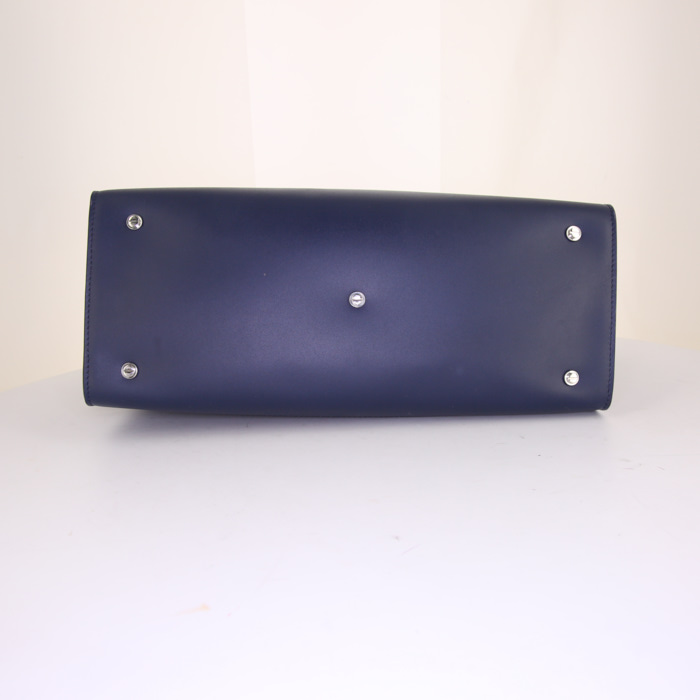 Sac à main Givenchy Horizon en cuir lisse bleu-marine - Detail D5