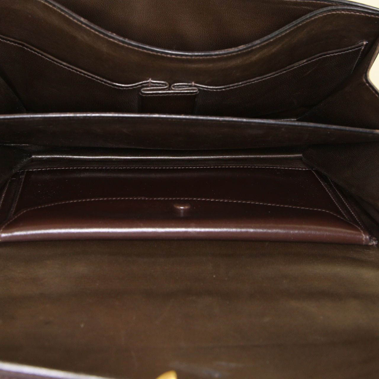 Bolso de mano Hermès Fonbielle en ante marrón - Detail D2