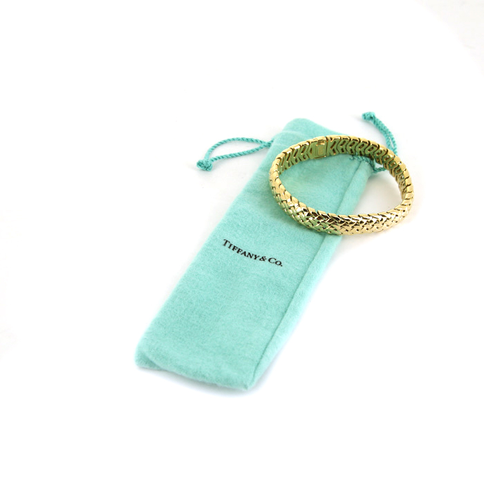 Tiffany & Co Vannerie 1990's bracelet in yellow gold
