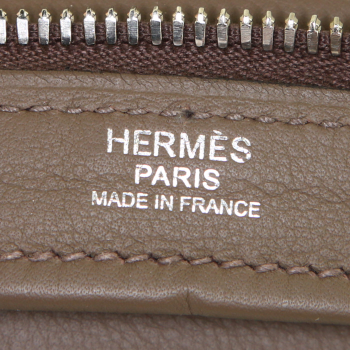 Mochila Hermès Cityback 27 en cuero swift marrón etoupe - Detail D3
