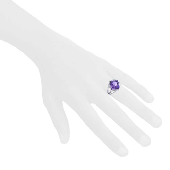 Mauboussin Fou de Toi ring in white gold and diamonds and in Rose de France amethyst - Detail D1