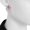 Bulgari Flora earrings in yellow gold,  diamonds and sapphires - Detail D1 thumbnail
