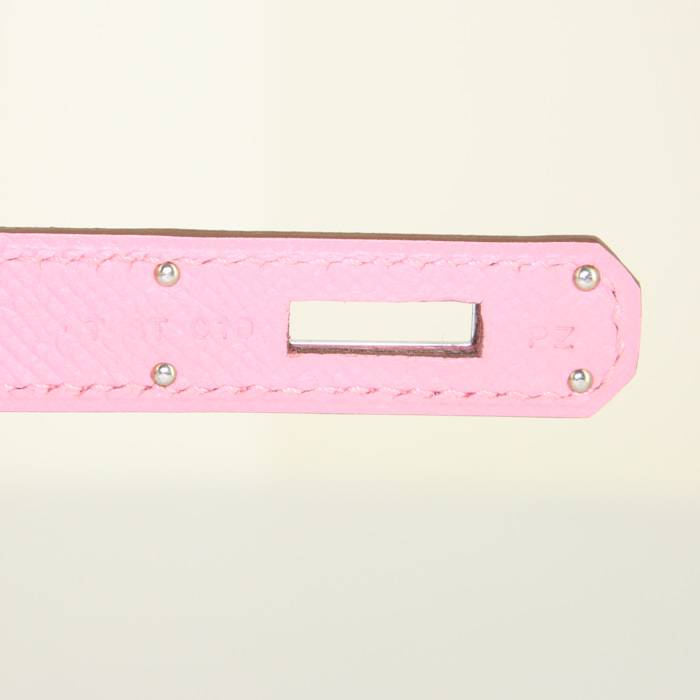 Hermes Kelly 32 cm handbag in Rose Confetti epsom leather - Detail D5