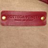 Bottega Veneta shopping bag in burgundy intrecciato leather - Detail D3 thumbnail
