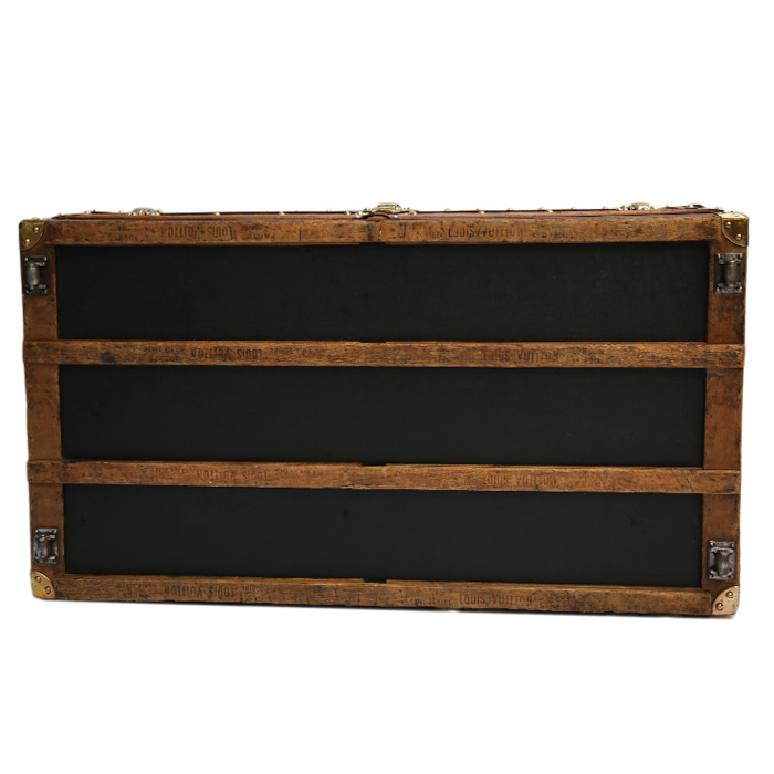 Baul Louis Vuitton en lona Monogram revestida y fibra vulcanizada marrón - Detail D2