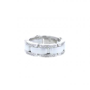 Bague souple Chanel Ultra petit modèle en or blanc et céramique blanche