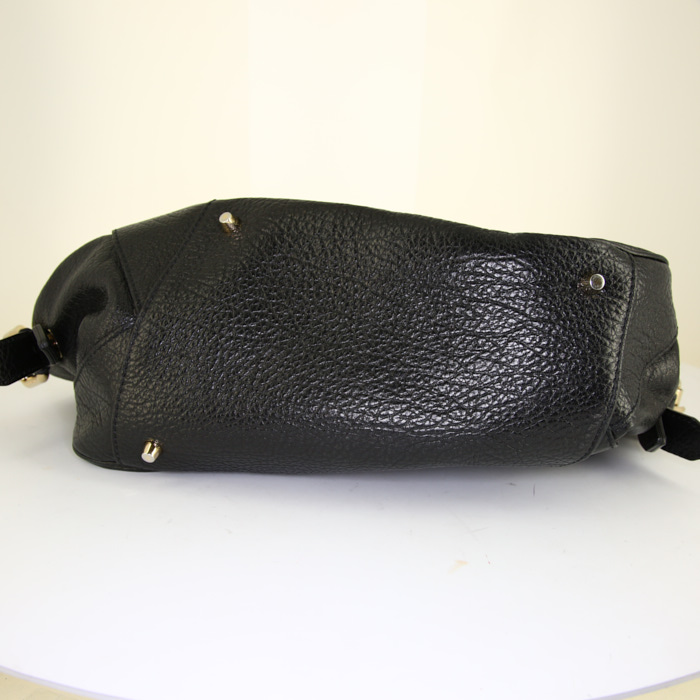 Sac à main Burberry Orchad en cuir noir - Detail D4