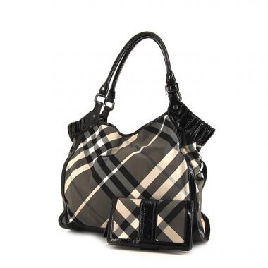 Burberry Victoria shopping bag in grey and white Haymarket canvas and black patent leather