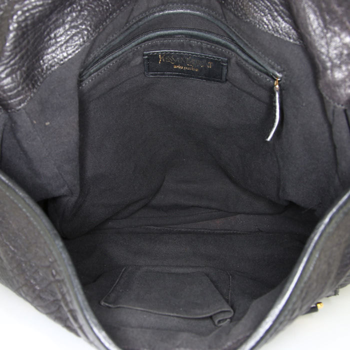 Saint Laurent Besace Messenger messenger bag in black grained leather - Detail D2