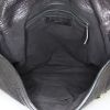 Bolso zurrón Saint Laurent Besace Messenger en cuero granulado negro - Detail D2 thumbnail
