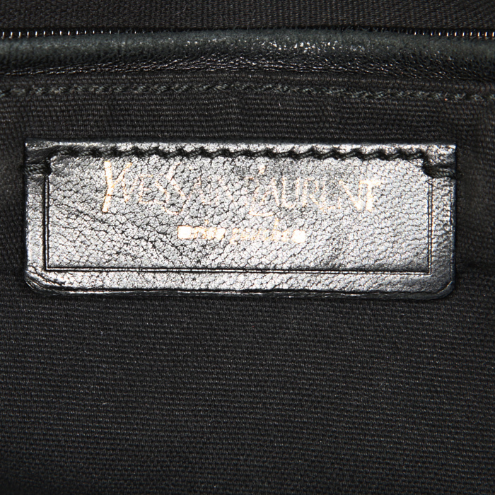 Saint Laurent Besace Messenger messenger bag in black grained leather - Detail D3