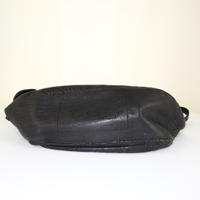 Saint Laurent Besace Messenger messenger bag in black grained leather - Detail D4