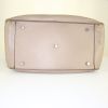 Hermès Lindy 34 cm shoulder bag in etoupe and taupe bicolor togo leather - Detail D5 thumbnail