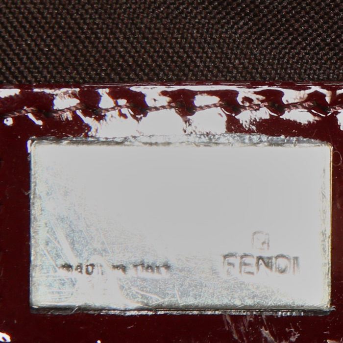 Bolso para llevar al hombro o en la mano Fendi en fieltro violeta y charol violeta - Detail D3