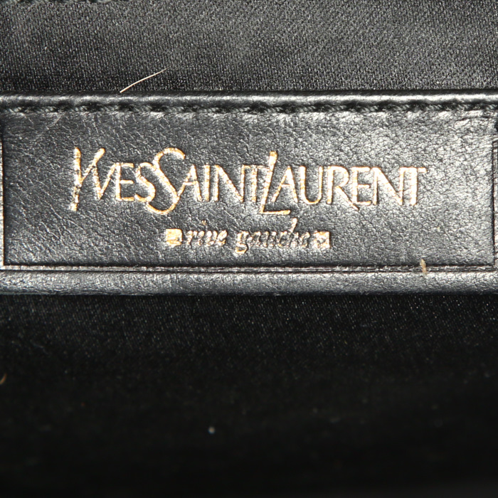 Bolso de mano Yves Saint Laurent en cuero dorado - Detail D3