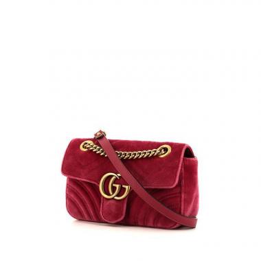 Bolso bandolera Gucci GG Marmont en terciopelo acolchado rosa
